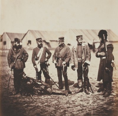 Teniente General William Munro y Oficiales del 39º Regimiento de Infantería (Dorsetshire), de un álbum de 52 fotografías asociadas con la Guerra de Crimea, 1855 de Roger Fenton